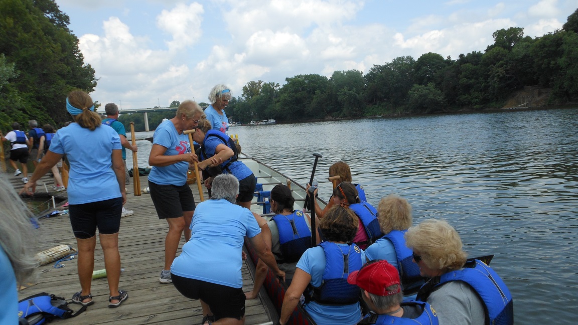Leisure dragon boat paddling