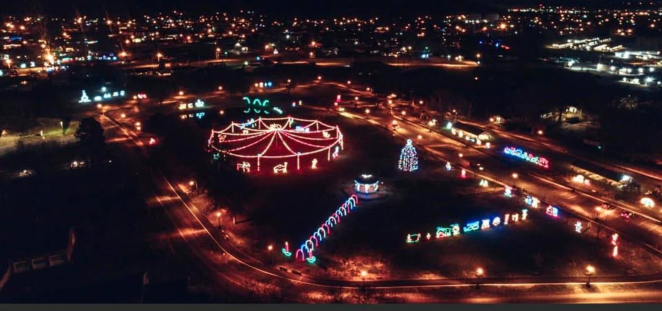 Belpre Holiday Lights